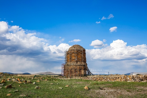 ԱՆԻ ԵՎ ԿԱՐՍ 4 ՕՐ