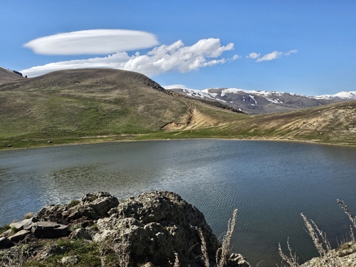 LAKE TSAGHKUNYATS (HIKING)